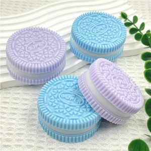 Wet Soft Toy, Sandwich Double Color Cookie Shaped Pinch Toy, Perfect for Office Desk Decoration, Playful Gift Item