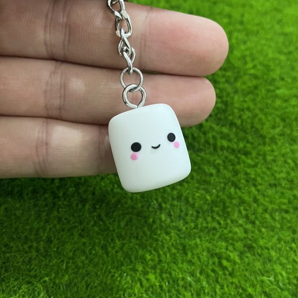 1pc Funny marshmallow keychain, Cute white marshmallow, Kawaii fashion backpack accessories car pendant, Birthday party gift, Christmas gift