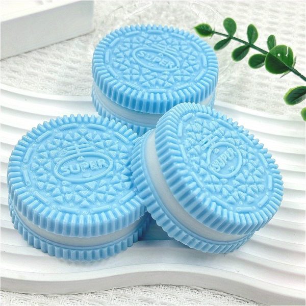 Wet Soft Toy, Sandwich Double Color Cookie Shaped Pinch Toy, Perfect for Office Desk Decoration, Playful Gift Item